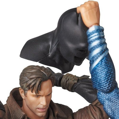 MAFEX No.031 - KNIGHTMARE BATMAN