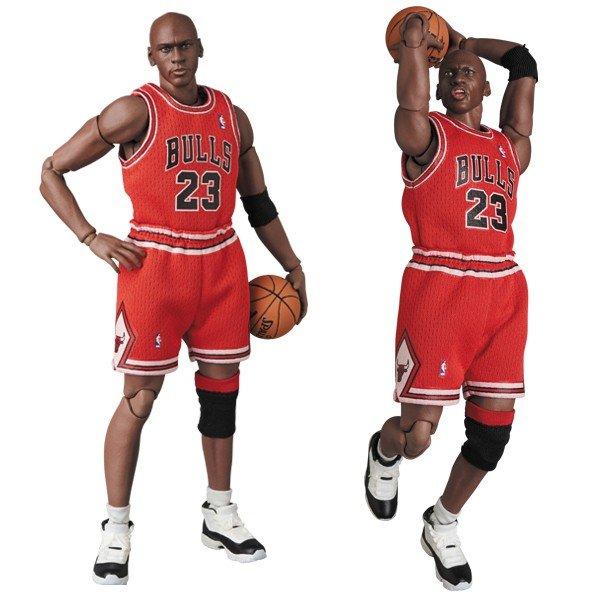 MAFEX No.100 - Michael Jordan (Chicago Bulls)