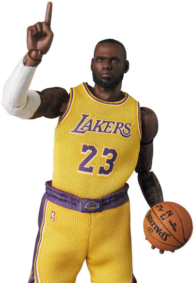 MAFEX No.127 - LeBron James (Los Angeles Lakers)