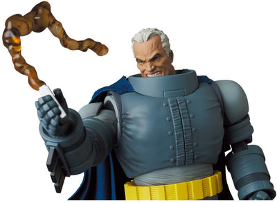 MAFEX No.146 - ARMORED BATMAN (The Dark Knight Returns)