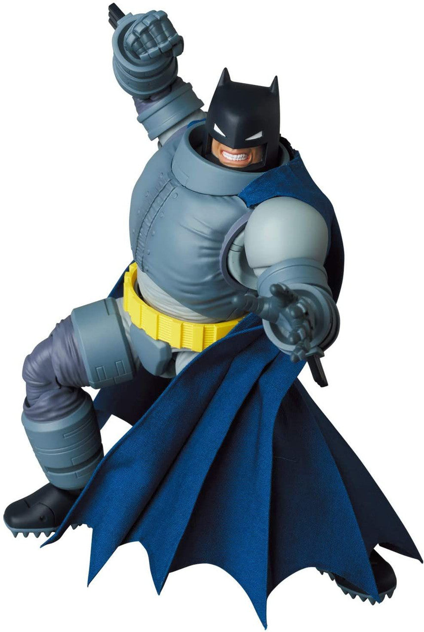 MAFEX No.146 - ARMORED BATMAN (The Dark Knight Returns)