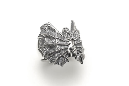 [The Great Berserk Exhibition] Ring: Horse-shaped pectoral ornament