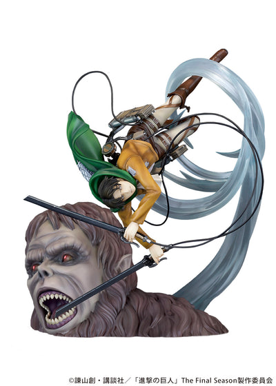 Attack on Titan Figure - Levi vs Beast Titan Ver.