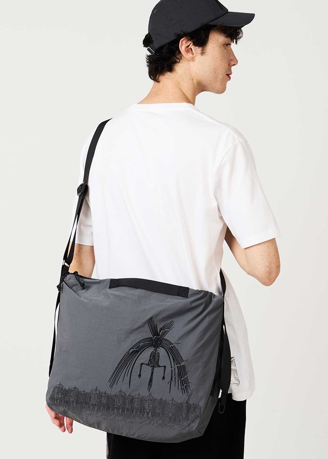 Attack on Titan X Graniph Fashion Collection - Precious Shoulder Bag [Release Sep 8,2026]