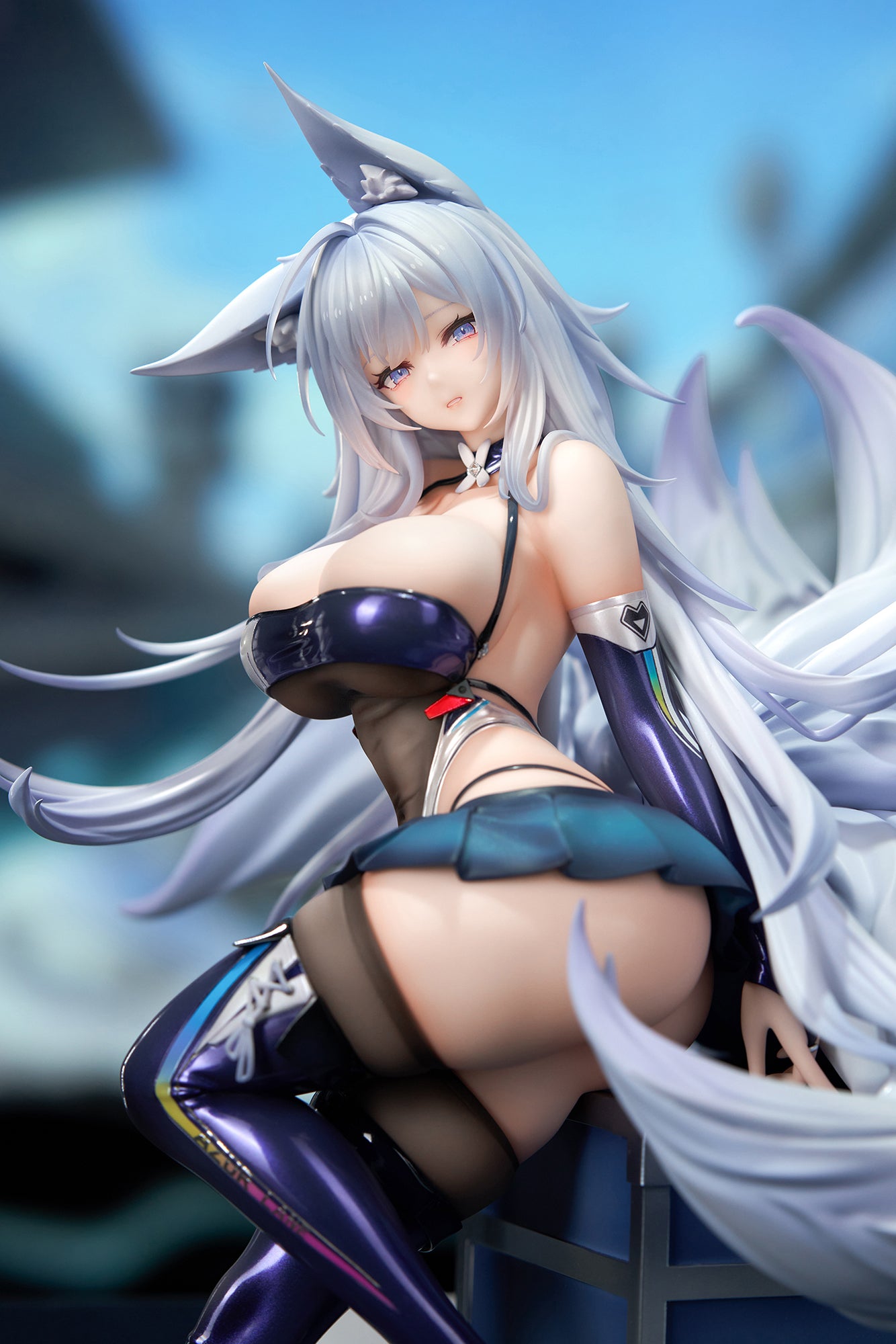 Azur Lane 1/7 Scale Figure - Shinano Sleeping Silver Palanquin ver. [Pre-Order Jan 2027]