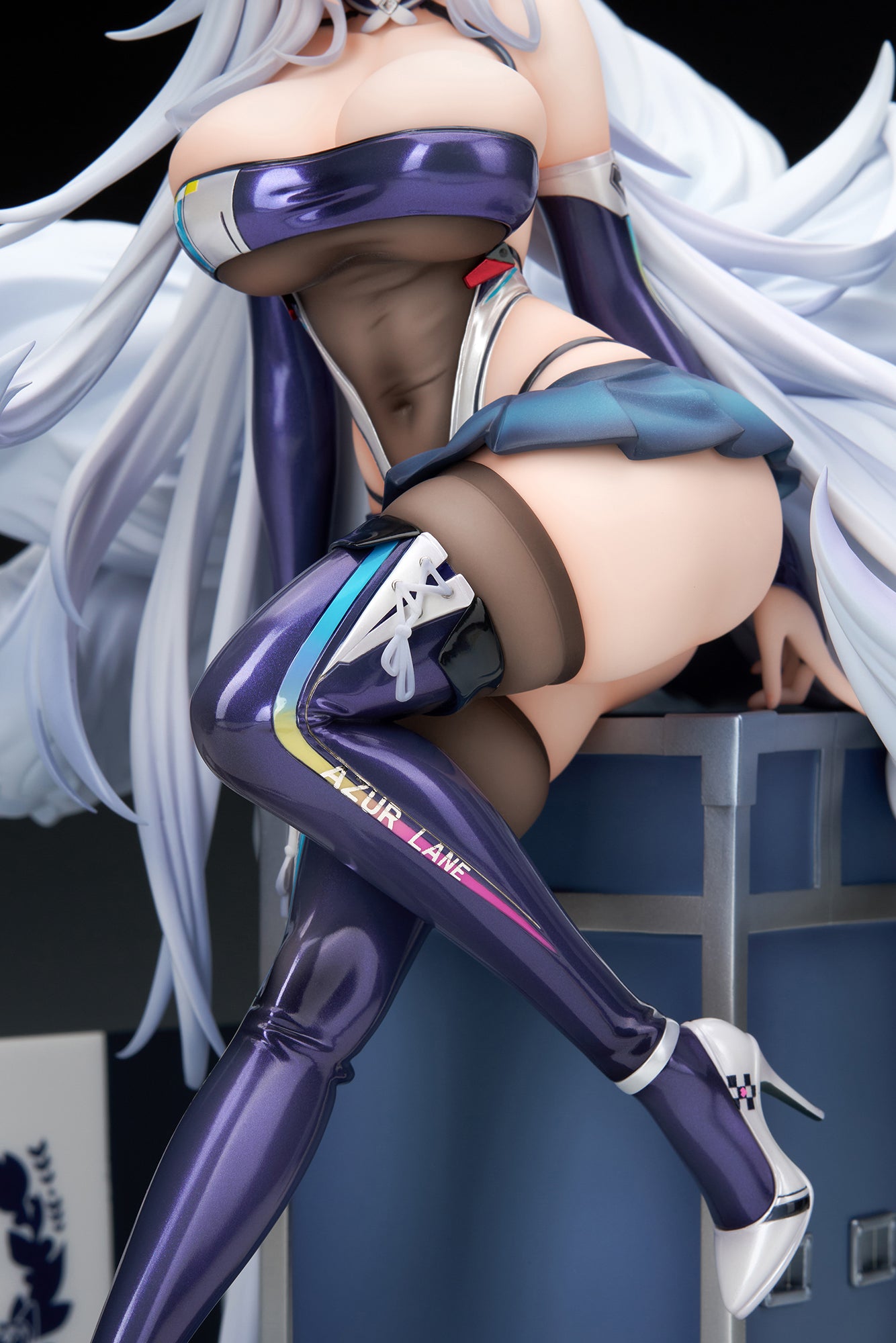Azur Lane 1/7 Scale Figure - Shinano Sleeping Silver Palanquin ver. [Pre-Order Jan 2027]