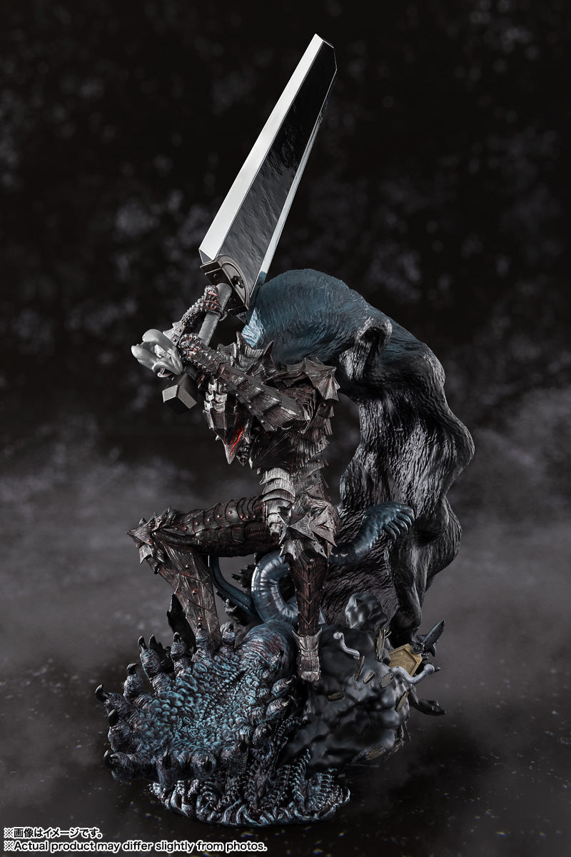 Berserk Figuarts Zero Touche Metallique - Guts (Berserker Armor)