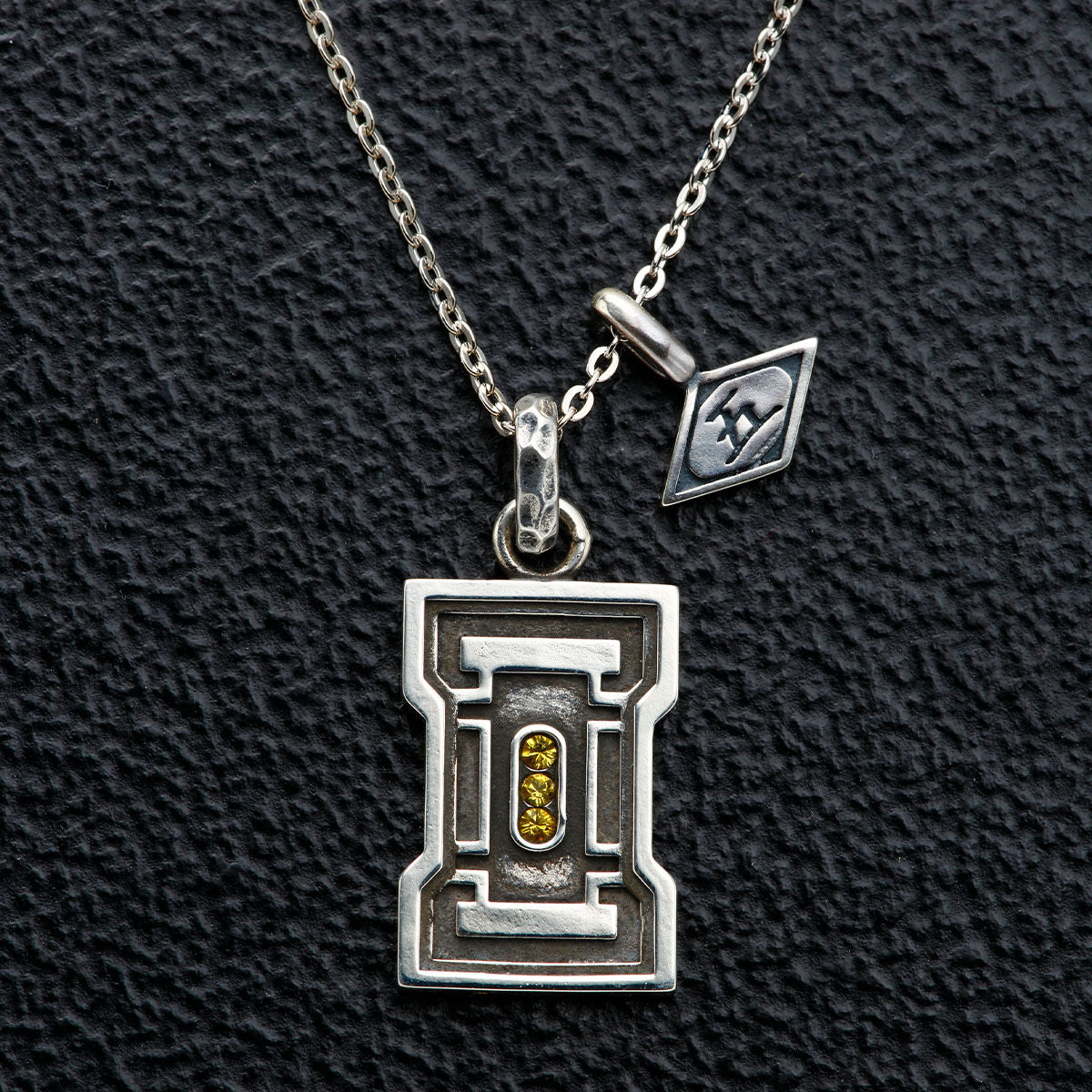 Bleach The Thousand Year Blood War arc x Velvet Lounge - Necklace vol.2 Shinji Hirako