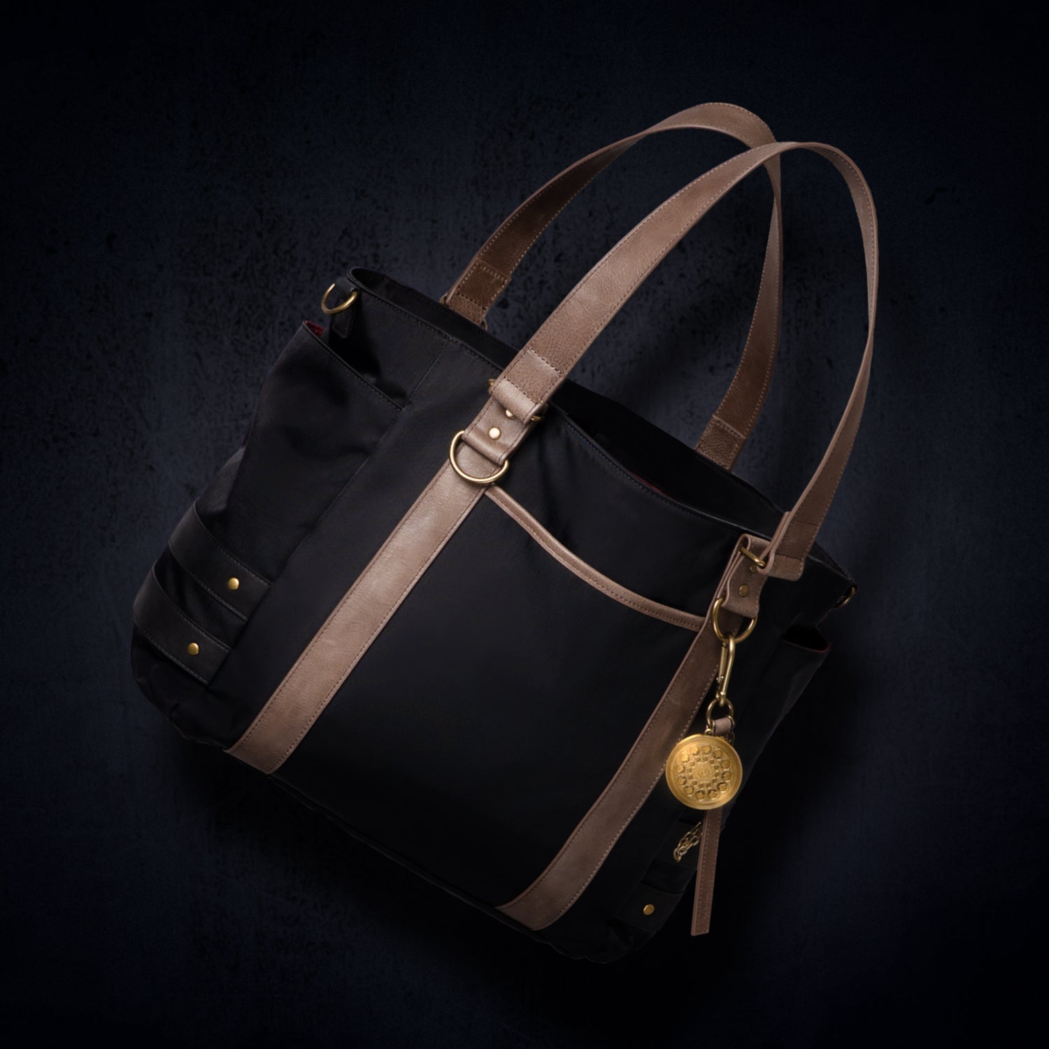 Bloodborne x SuperGroupies - Clock Tower Maria Model 2-Way Tote Bag Bloodborne [Pre-Order Nov 2026]