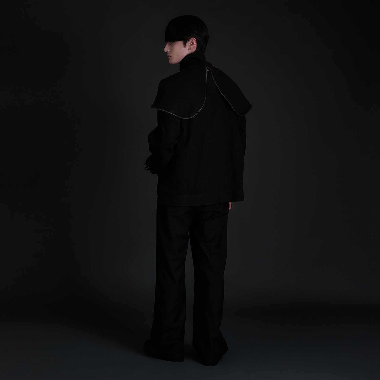Bloodborne x SuperGroupies - Hunter Model Outerwear Bloodborne [Pre-Order Nov 2026]