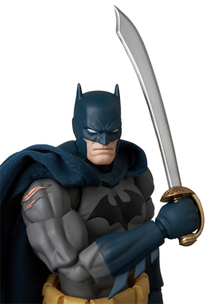 DC Comics Batman Mafex - Batman Damage Ver.  [Pre-Order Sep 2026]