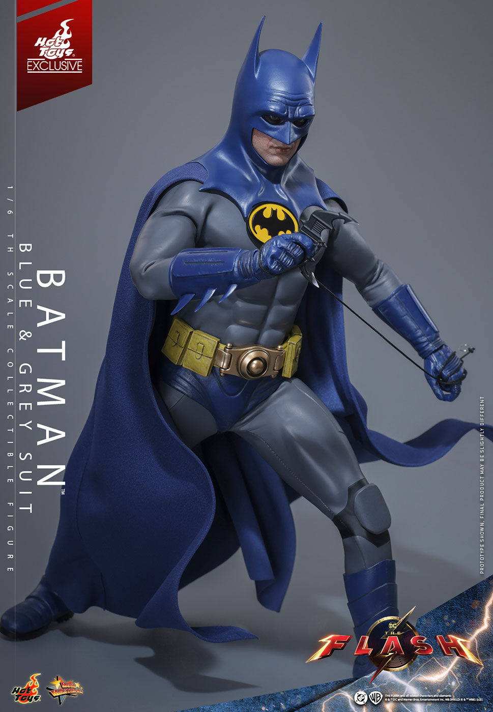 DC Comics x The Flash - Batman Blue & Gray Suit 1/6 Scale Figure