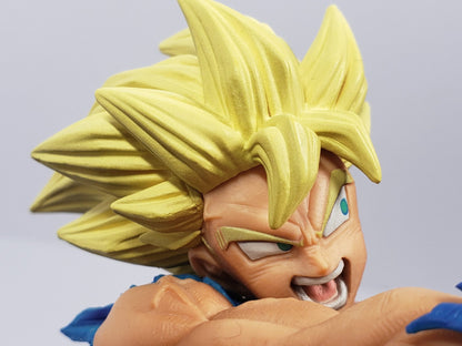DRAGON BALL Z BANPRESTO WORLD FIGURE COLOSSEUM TENKAICHI BUDOKAI PART 1 - SUPER SAIYAN SON GOKU FULL COLOR