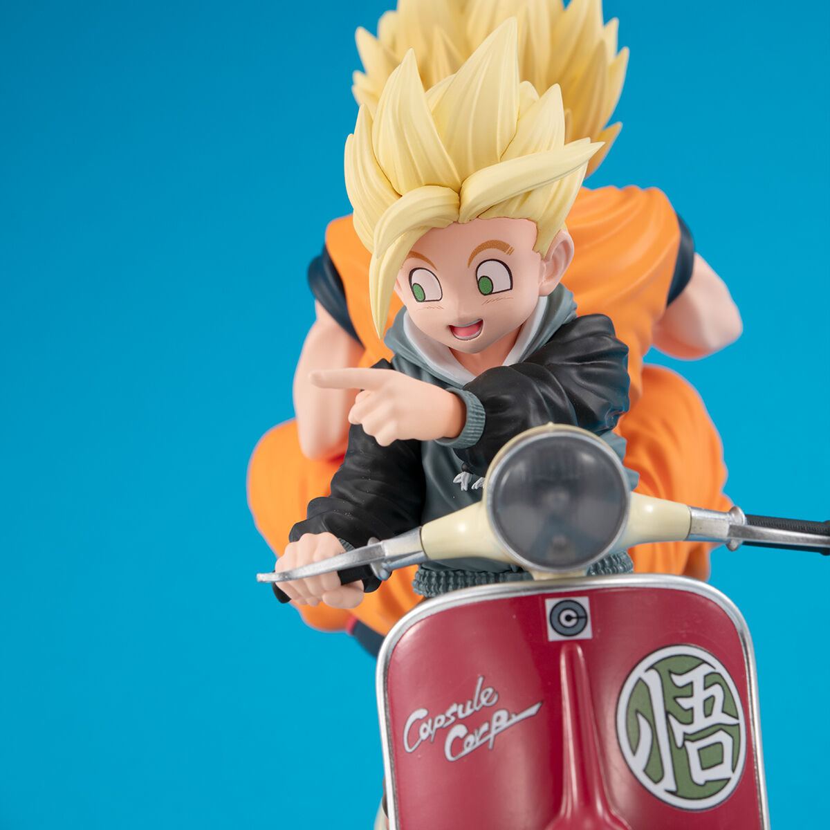 Dragon Ball Z Figure Real McCoy EX Super Saiyan Son Goku & Super Saiyan Son Gohan & Bike