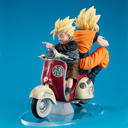 Dragon Ball Z Figure Real McCoy EX Super Saiyan Son Goku & Super Saiyan Son Gohan & Bike