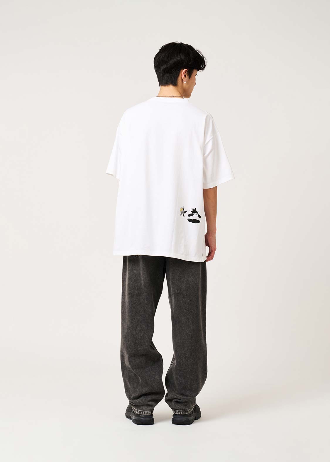 Dragon Ball Z x Graniph Fashion Collection - Room of Spirit and Time Oversized T-Shirt [Pre-Order May 2026]