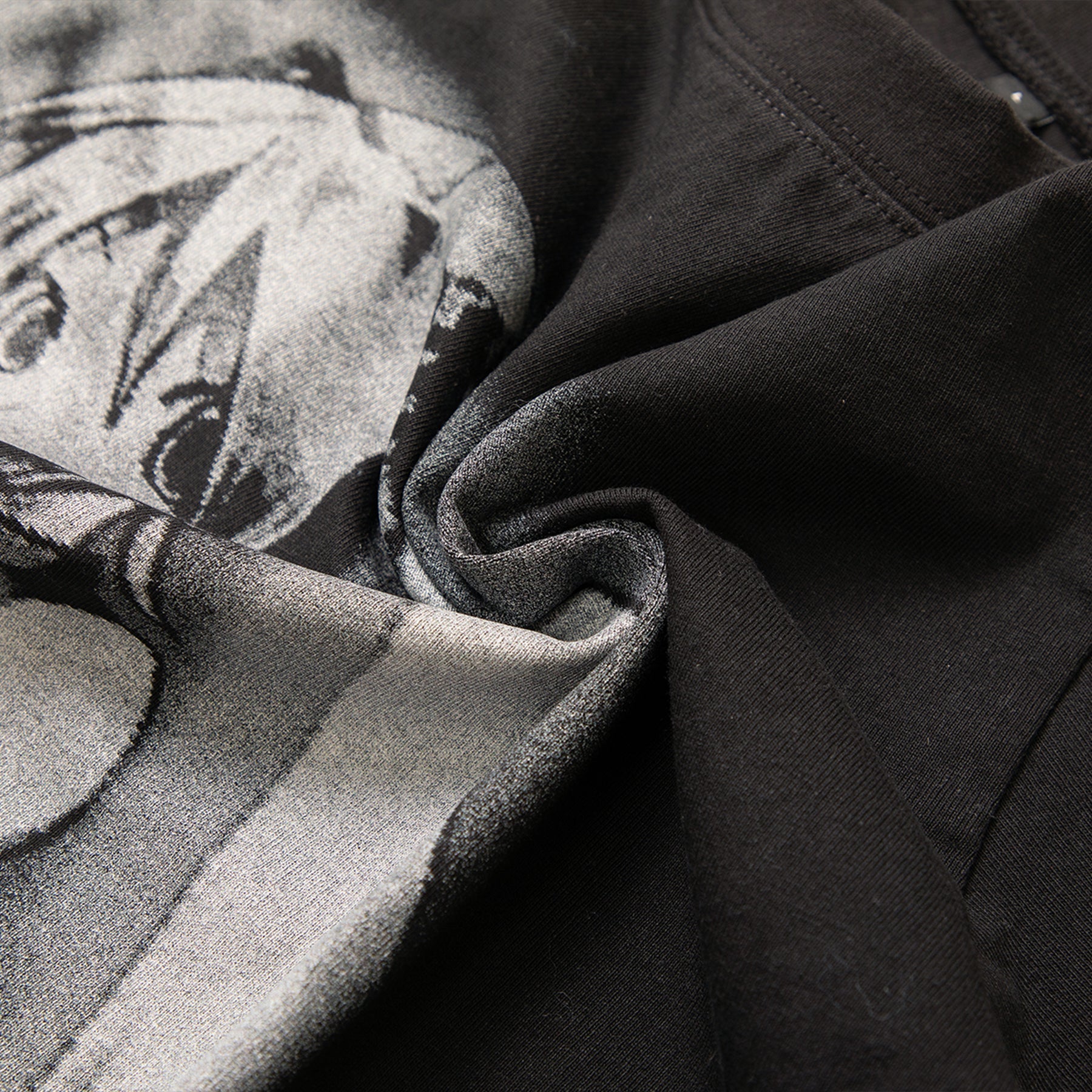 FAVMENT x Hatsune Miku Fashion Collection - Graphic T-Shirt Type 1