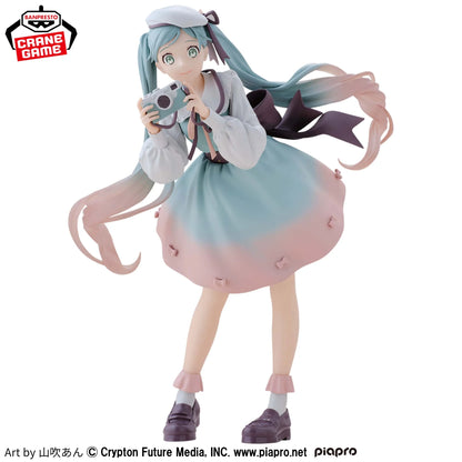 HATSUNE MIKU HOLIDAY MEMORIES FIGURE - HATSUNE MIKU CAMERA