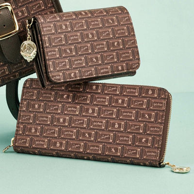 Harry Potter x Q-pot Collection - Hogwarts Chocolate Zip-Around Wallet