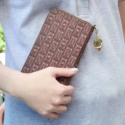 Harry Potter x Q-pot Collection - Hogwarts Chocolate Zip-Around Wallet