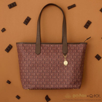 Harry Potter x Q-pot Collection - Hogwarts Chocolate Zip Tote Bag