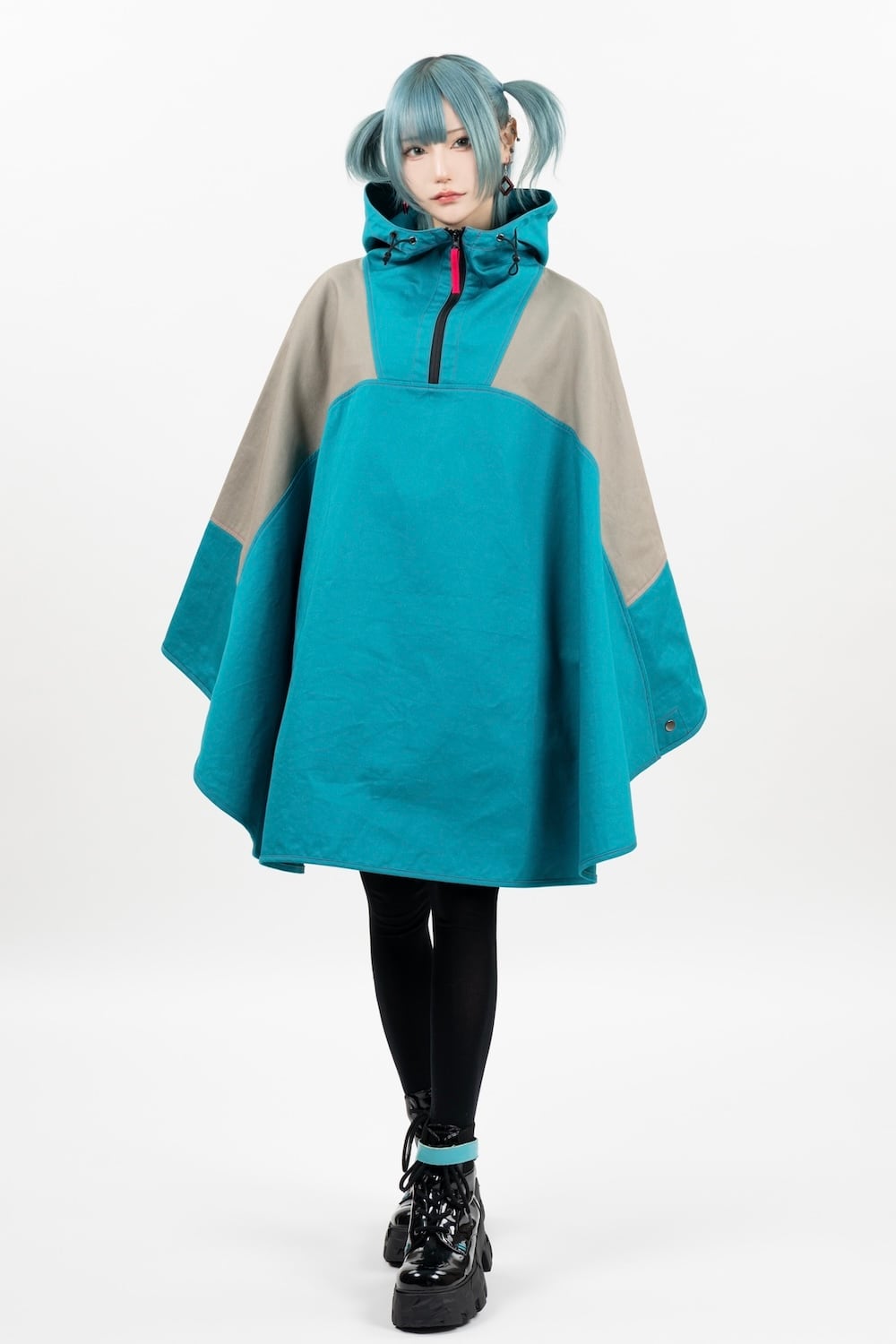 Hatsune Miku - Bonfire Poncho – JumpIchiban