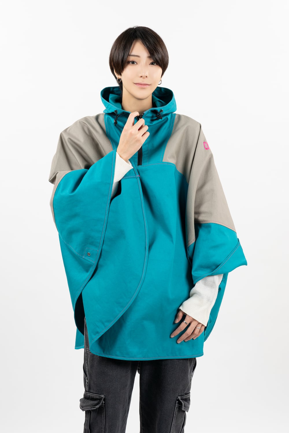 Hatsune Miku - Bonfire Poncho