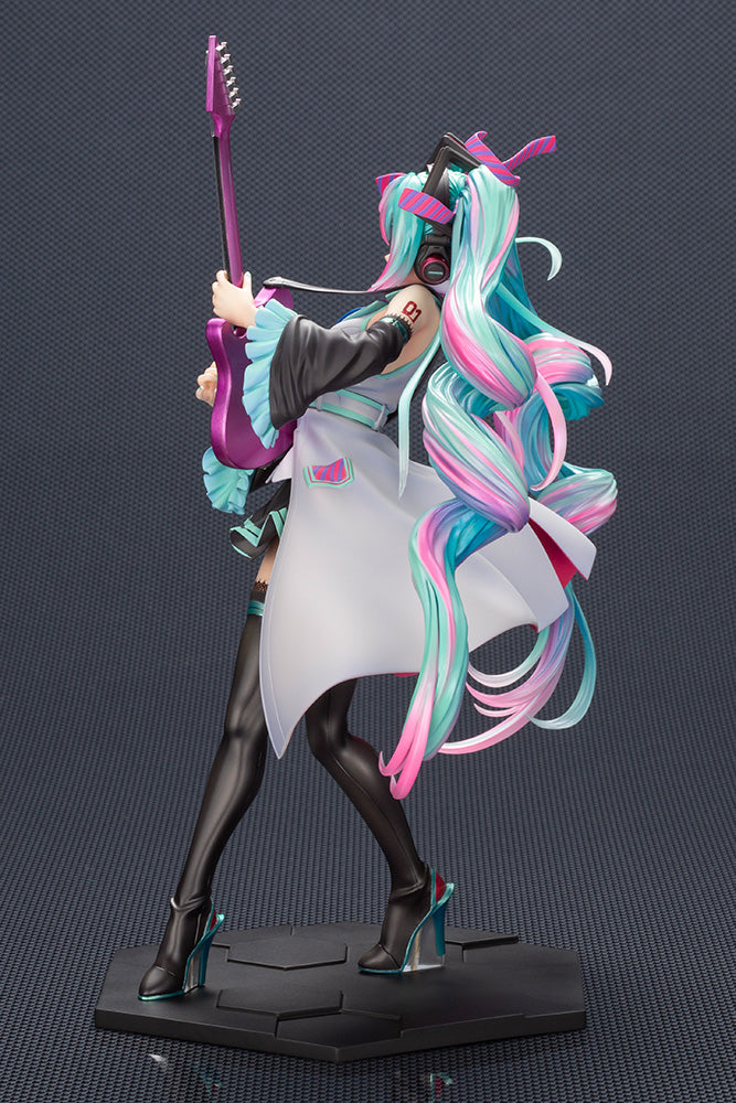 Hatsune Miku 1/7 Scale Figure - Hatsune Miku Bishoujo Remix [Pre-Order Jan 2027]