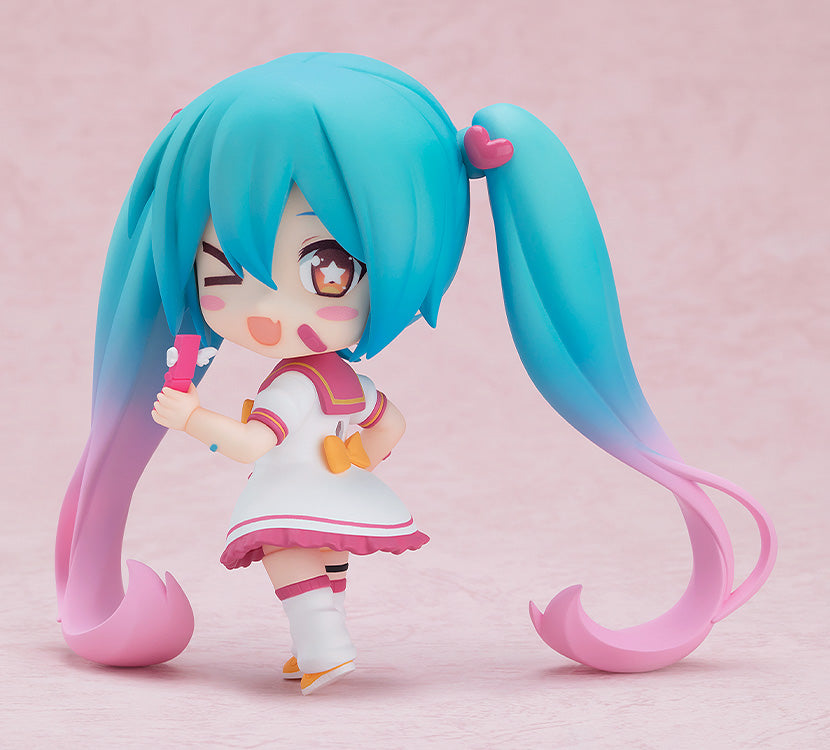 Hatsune Miku Nendoroid - Miku Magical Cure! Love Shot! Ver. [Pre-Order Dec 2026]