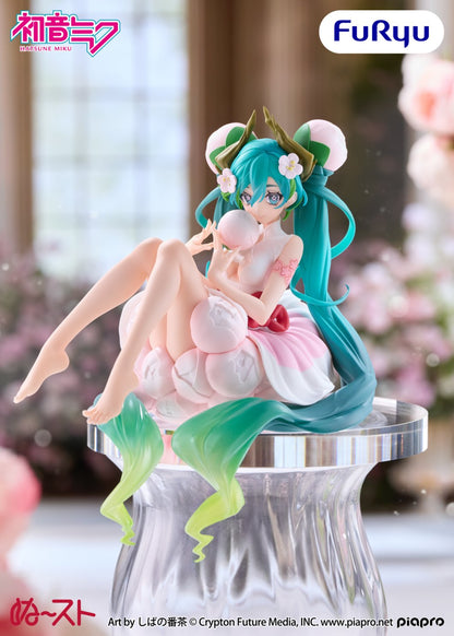 Hatsune Miku Noodle Stopper Figure - White Plum Blossom Ver. [Pre-Order Feb 2027]