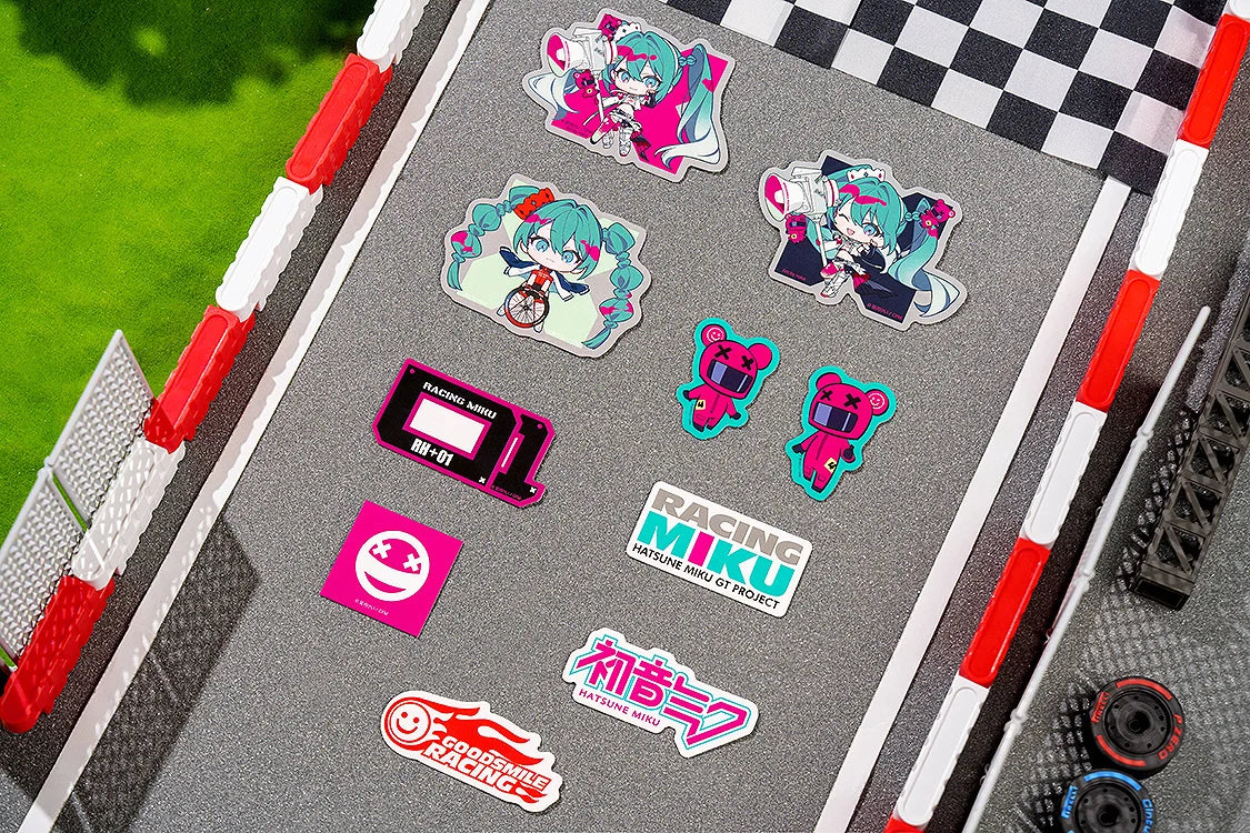 Hatsune Miku Racing Ver. 2025 - Pop Suitcase [Pre-order Mar 2026]
