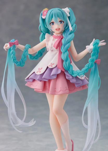 Hatsune Miku Wonderland Figure - Rapunzel