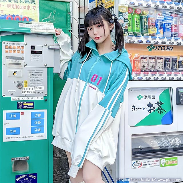 Hatsune Miku  x Listen Flavor - Jersey Hoodie Emerald