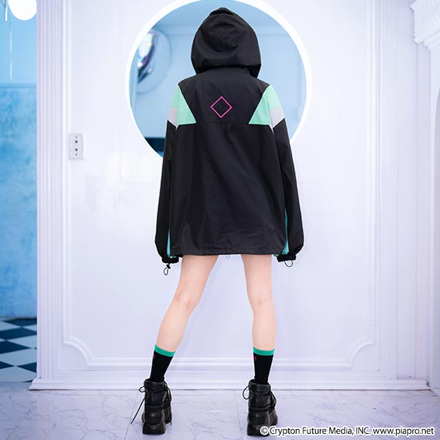 Hatsune Miku  x Listen Flavor - Mountain Parka Black