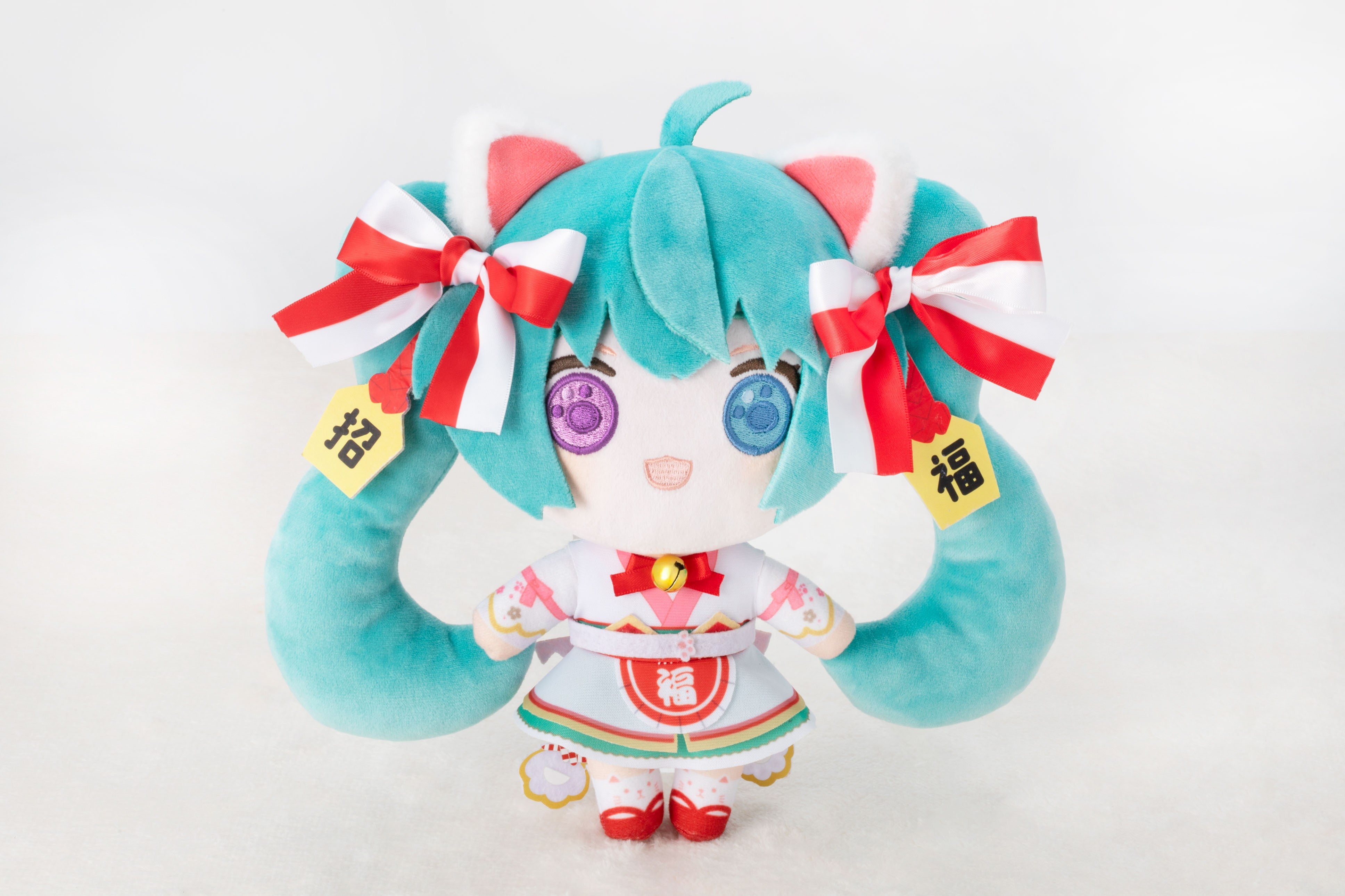 Hatsune Miku x Maneki Neko - White Cat Plush Standard (Art By Rassu) [Pre-Order Dec 2026]