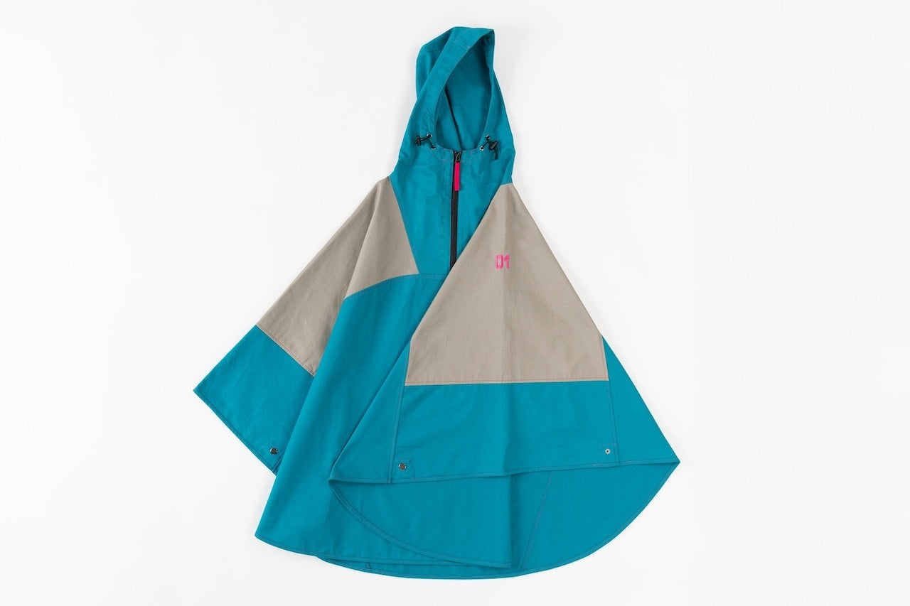 Hatsune Miku - Bonfire Poncho – JumpIchiban