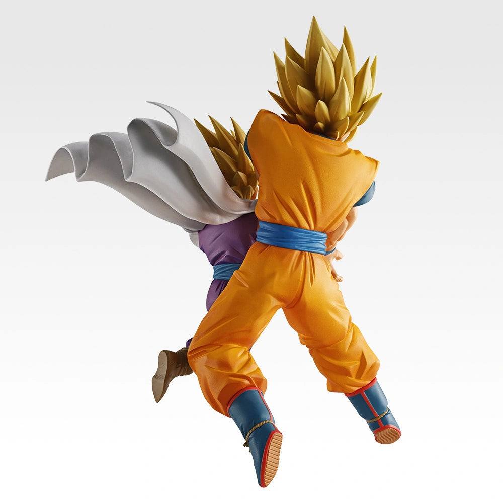 Ichiban Kuji Dragon Ball Spectacle Battle - E Prize Son Goku & Son Gohan Figure