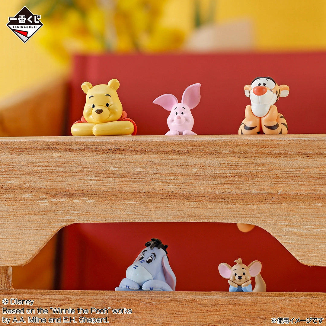 Ichiban Kuji Winnie the Pooh Cozy Winter Days - F Prize Chirarin Friends Mini Figures Complete Set of 5 Types