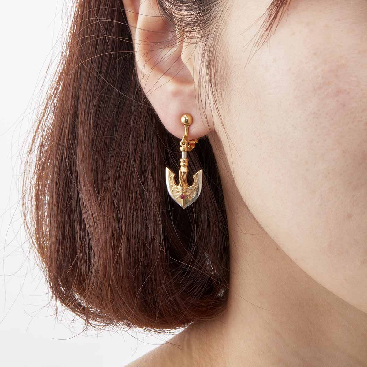 JoJo's Bizarre Adventure Golden Wind - Golden Arrow Earrings (2 Types) [Pre-Order Aug 2026]