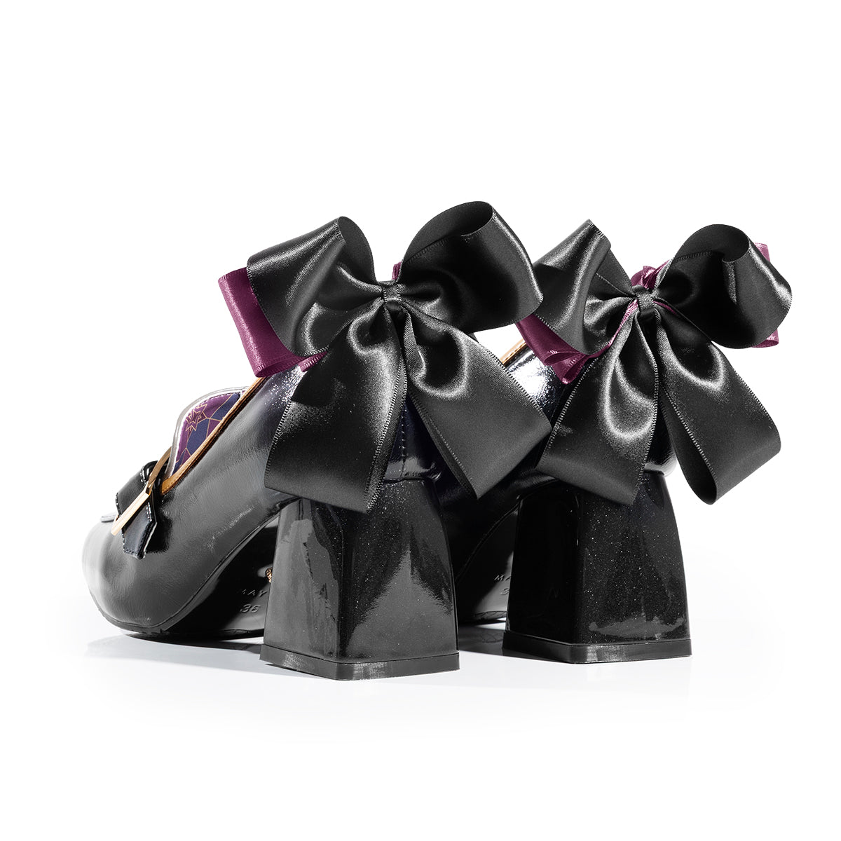JoJo's Bizarre Adventure Stardust Crusaders x Mayla Footwear Collection - Jotaro Kujo (2 Types) [Pre Order Dec 2026]