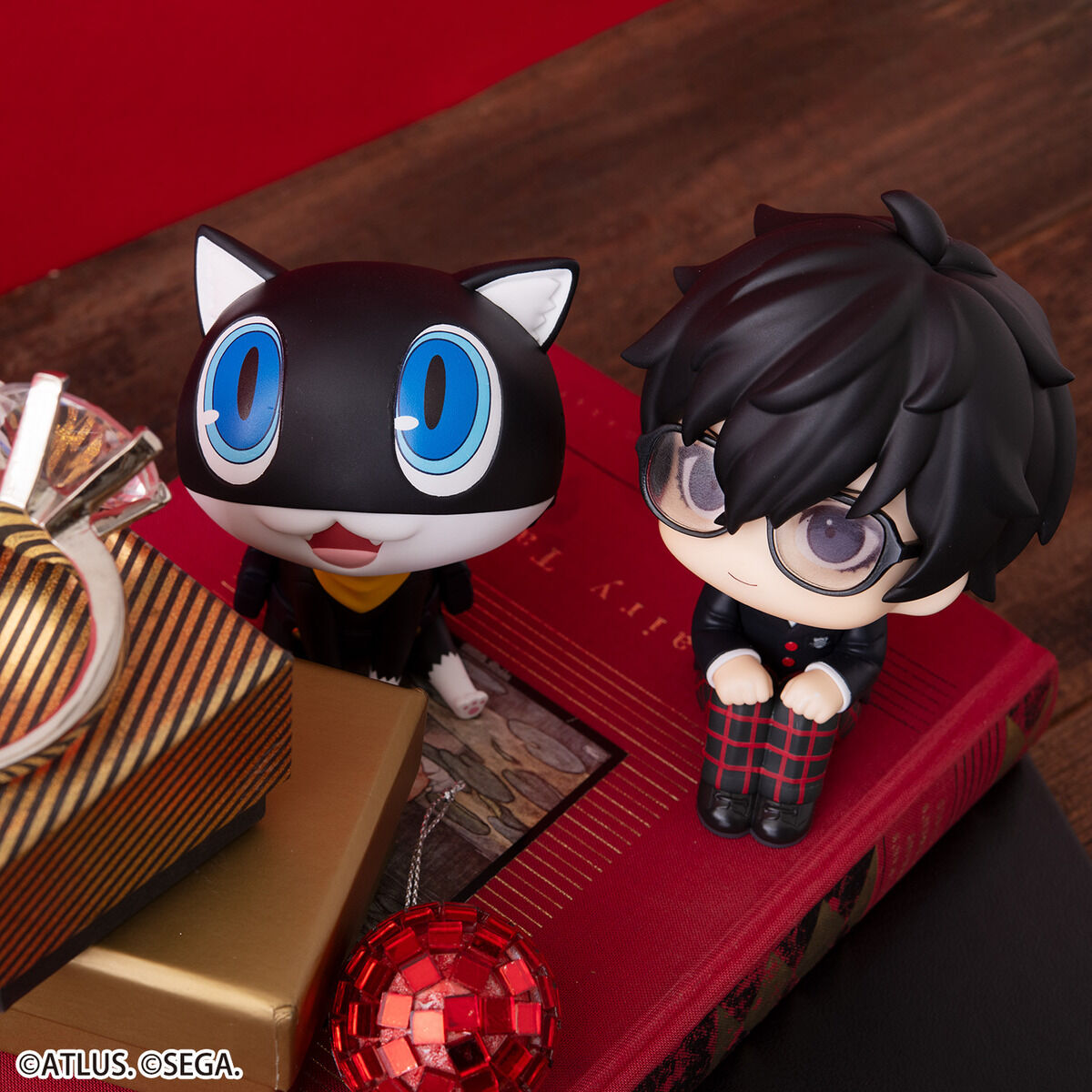 [Limited Edition] Persona 5 Rukappu (Look Up) - The Royal Protagonist & Morgana Complete Set of 2 Types + Cushion [Pre-Order April 2027]