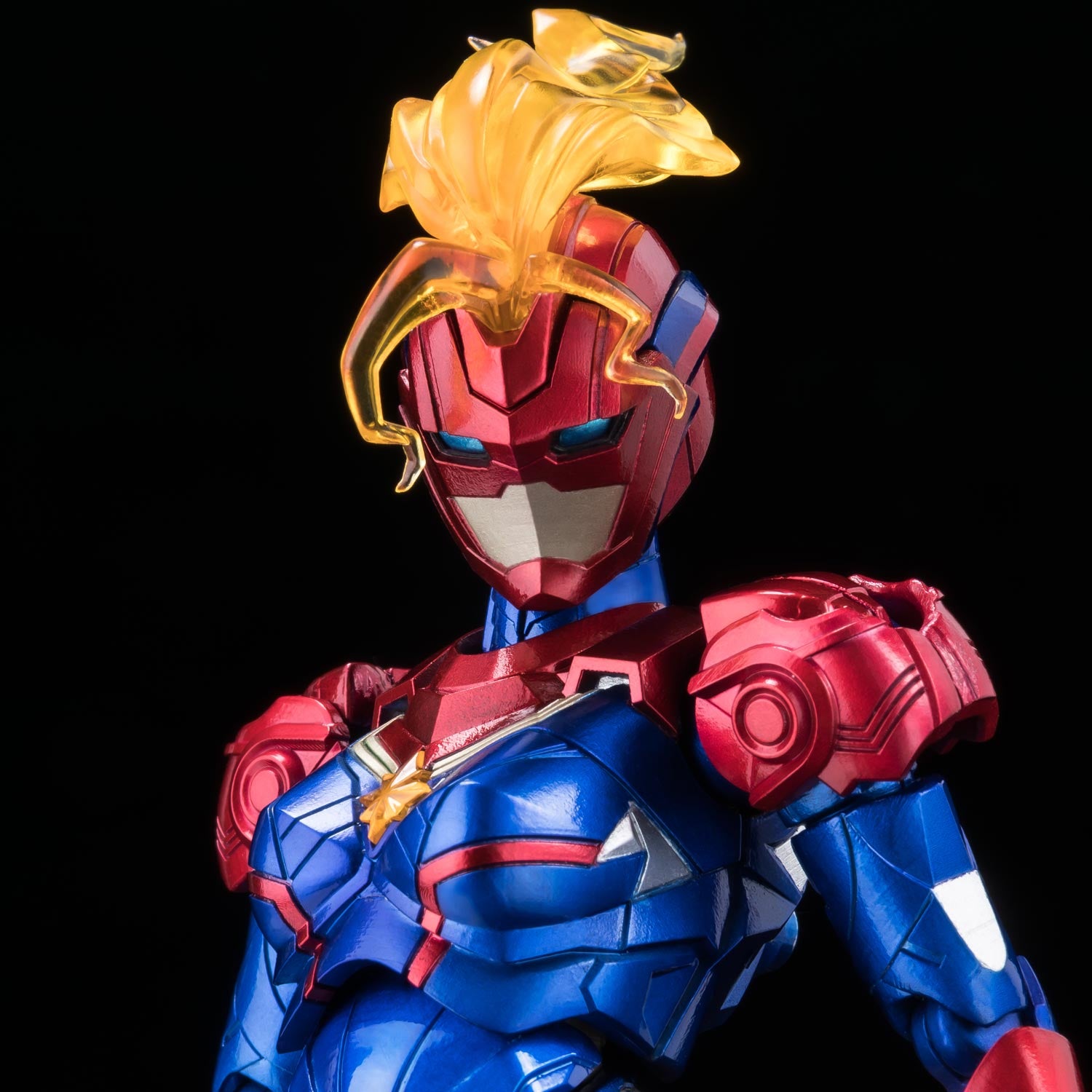 Marvel Fighting Armor Figure - Captain Marvel [Pre-Order Dec 2026]