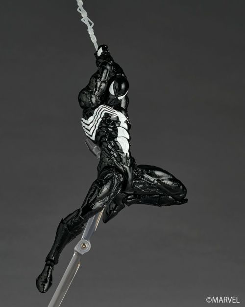 Marvel Revoltech Amazing Yamaguchi - Symbiote Spider-Man [Pre-Order Jun 2026]