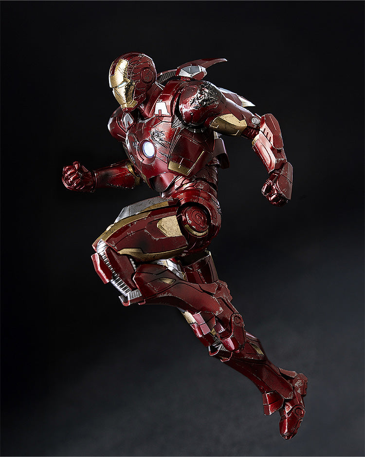 Marvel Studio The infinity Saga- DLX- Iron Man Mark 7 Battle