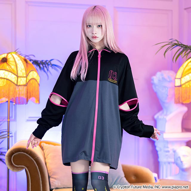 トップス meguru Megurine Luka x Listen Flavor - Stretch 2-Way Shirt – JumpIchiban