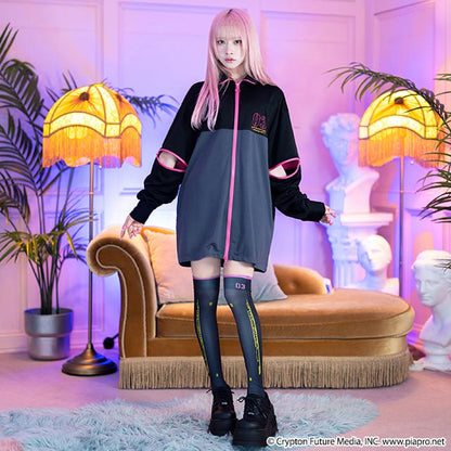 Megurine Luka x Listen Flavor - Stretch 2-Way Shirt