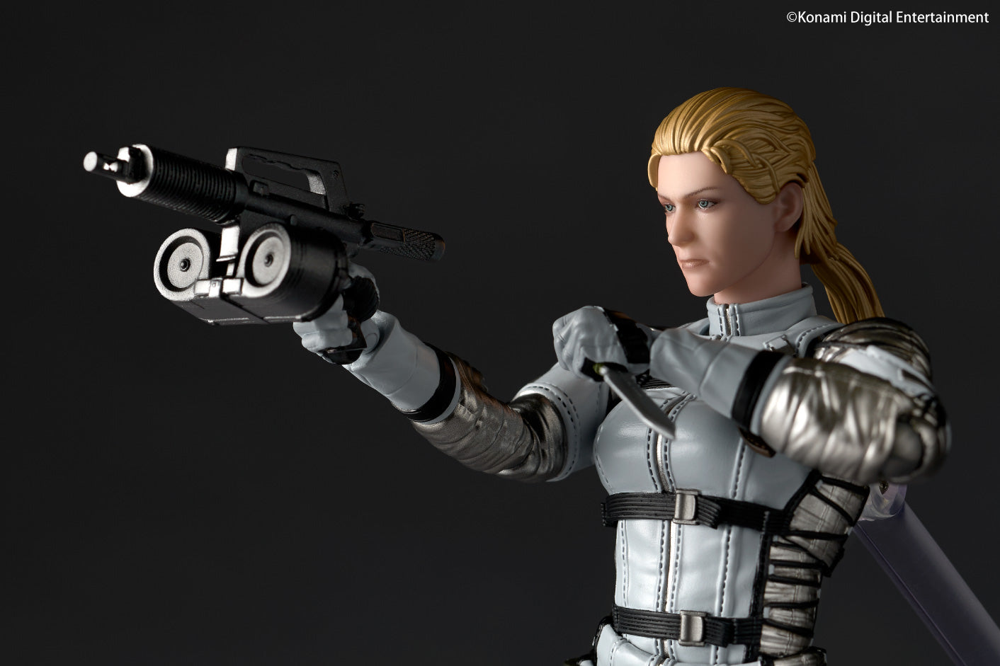 Metal Gear Solid Δ : Snake Eater Revoltech Amazing Yamaguchi Figure - The Boss [Pre-Order Mar 2027]