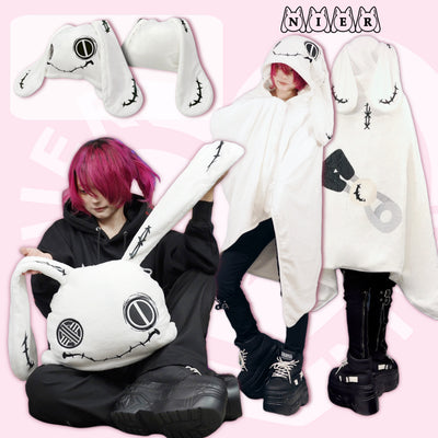 NieR Automata - Fluffy Blanket With Hood And Cushion Storage