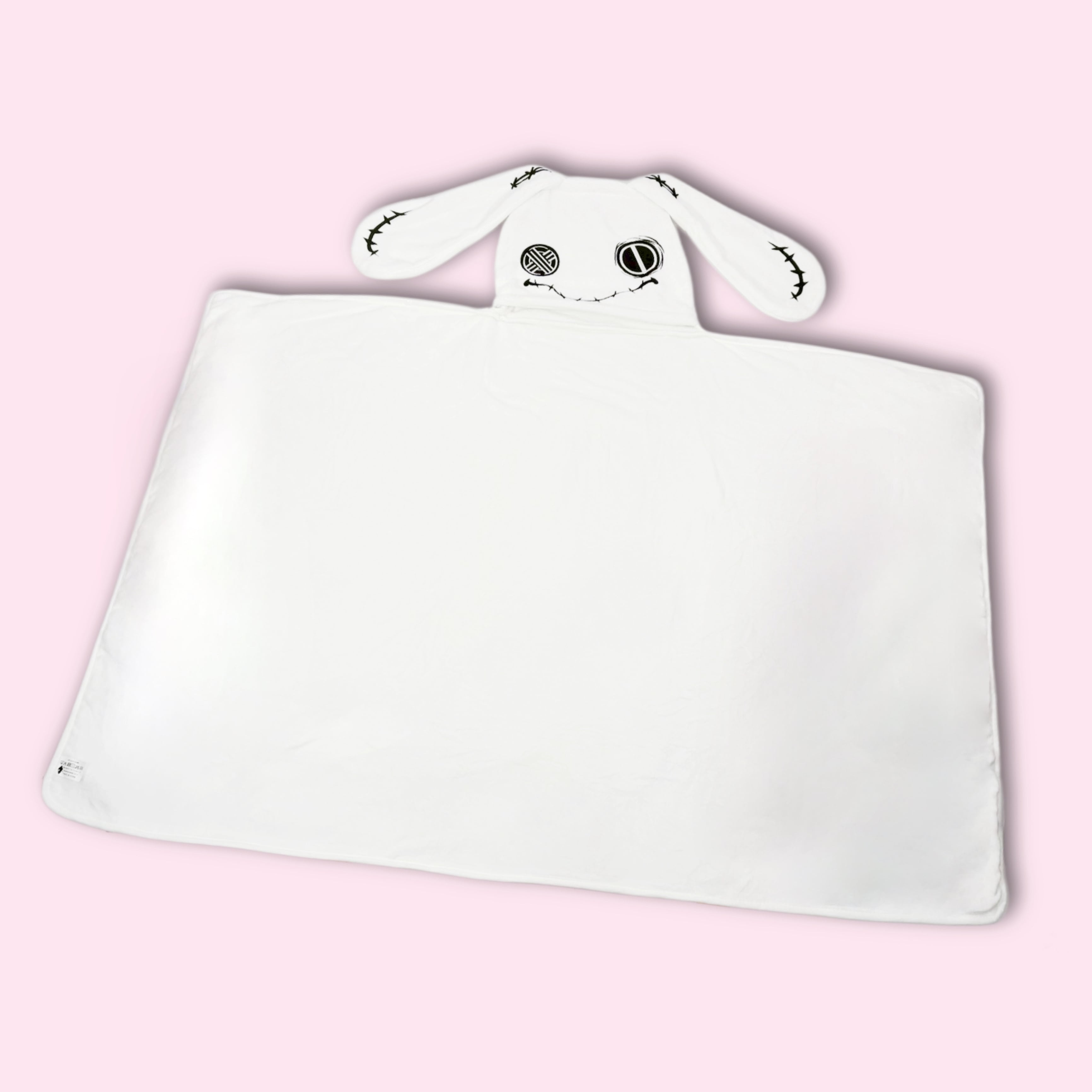 NieR Automata - Fluffy Blanket With Hood And Cushion Storage