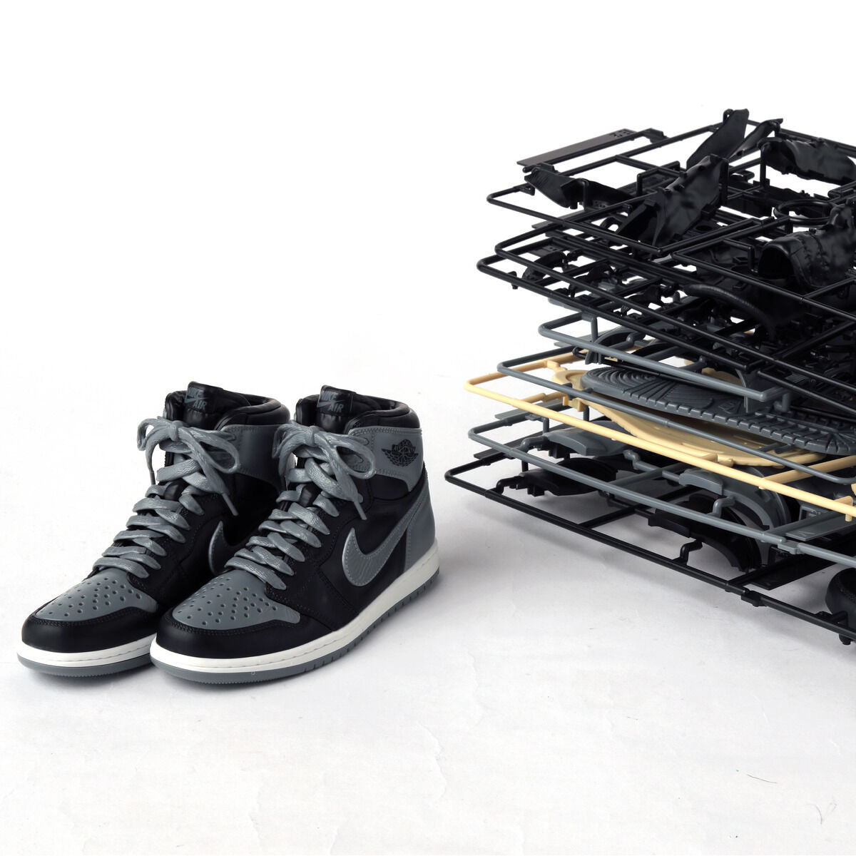 JORDAN １SHADOW AND REVERSE SHADOW KIT Nike Air Jordan - 1 High 85 Shadow and Reverse Shadow Model